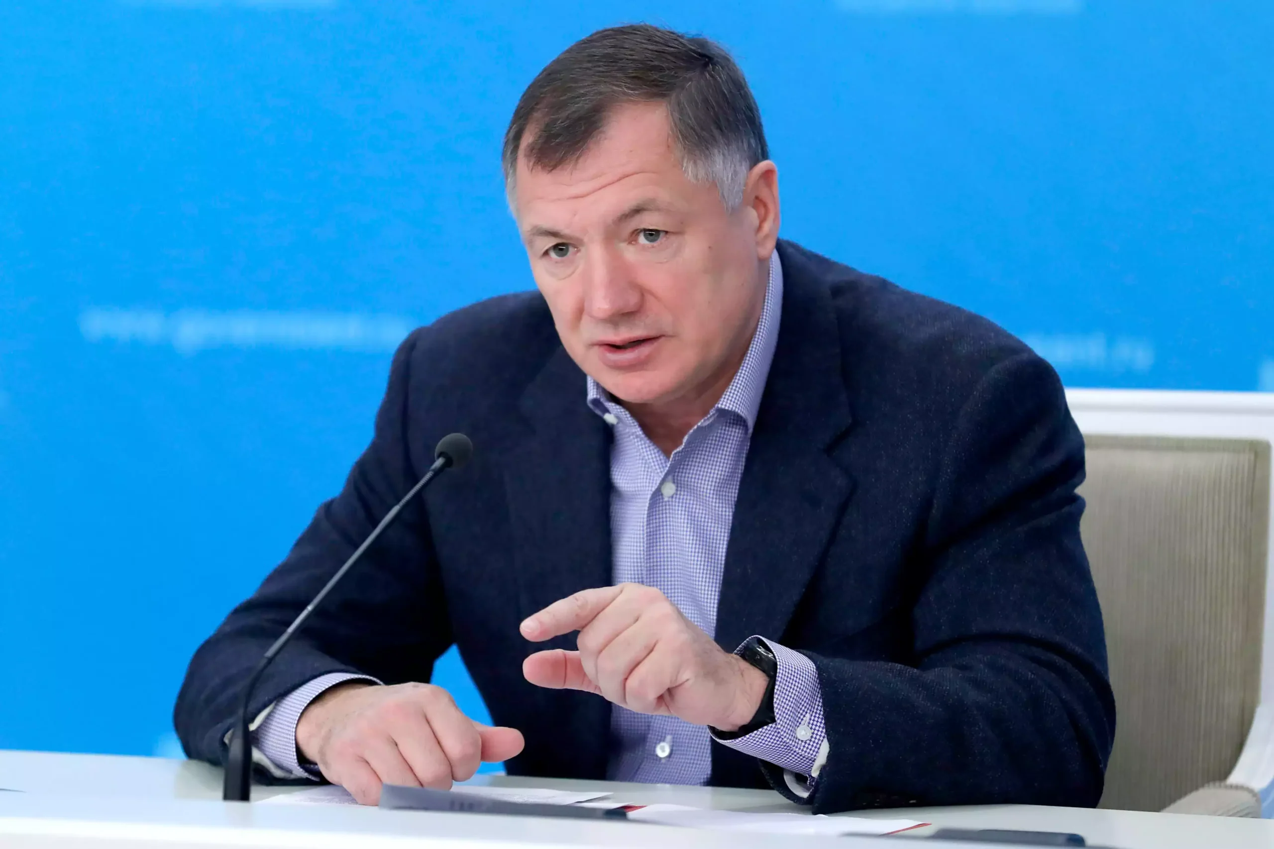 Хуснуллин: Правительство не допустит кризиса в строительстве
