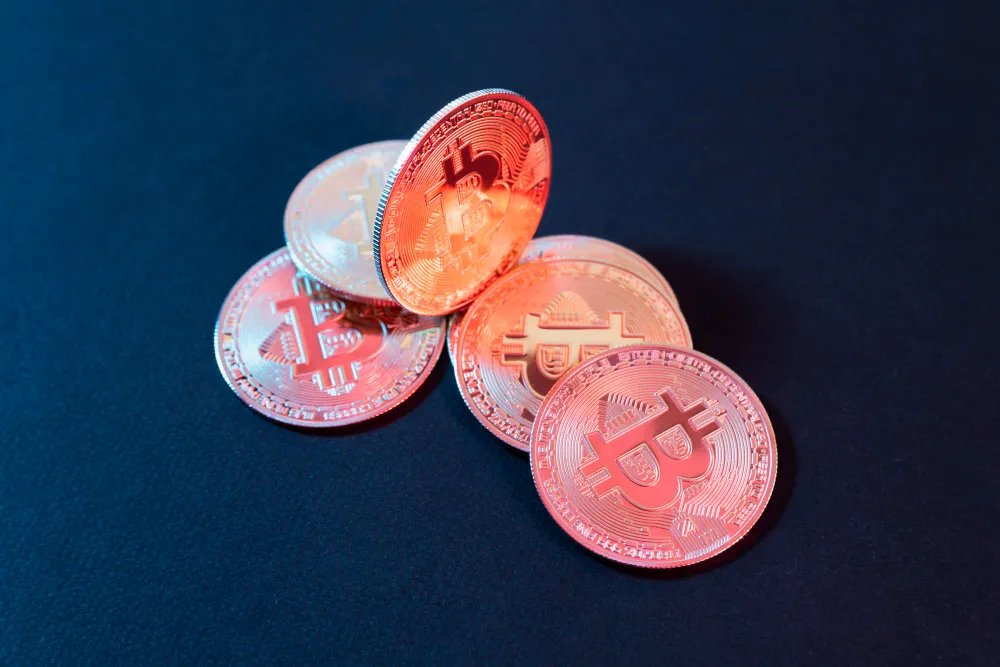 Курс биткоина обновил исторический максимум и превысил 7 млн рублей