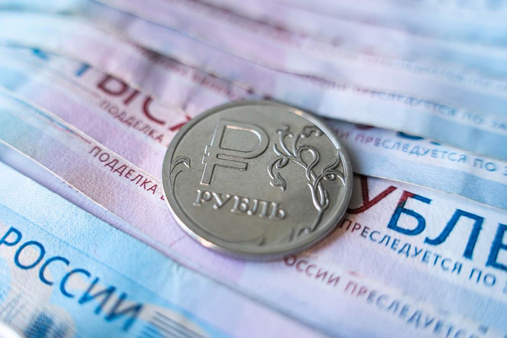 Рубль становится лучшей валютой среди развивающихся стран — Bloomberg
