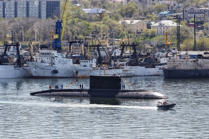 “Уфа” вернулась на базу: во Владивостоке встретили подлодку после боевой службы