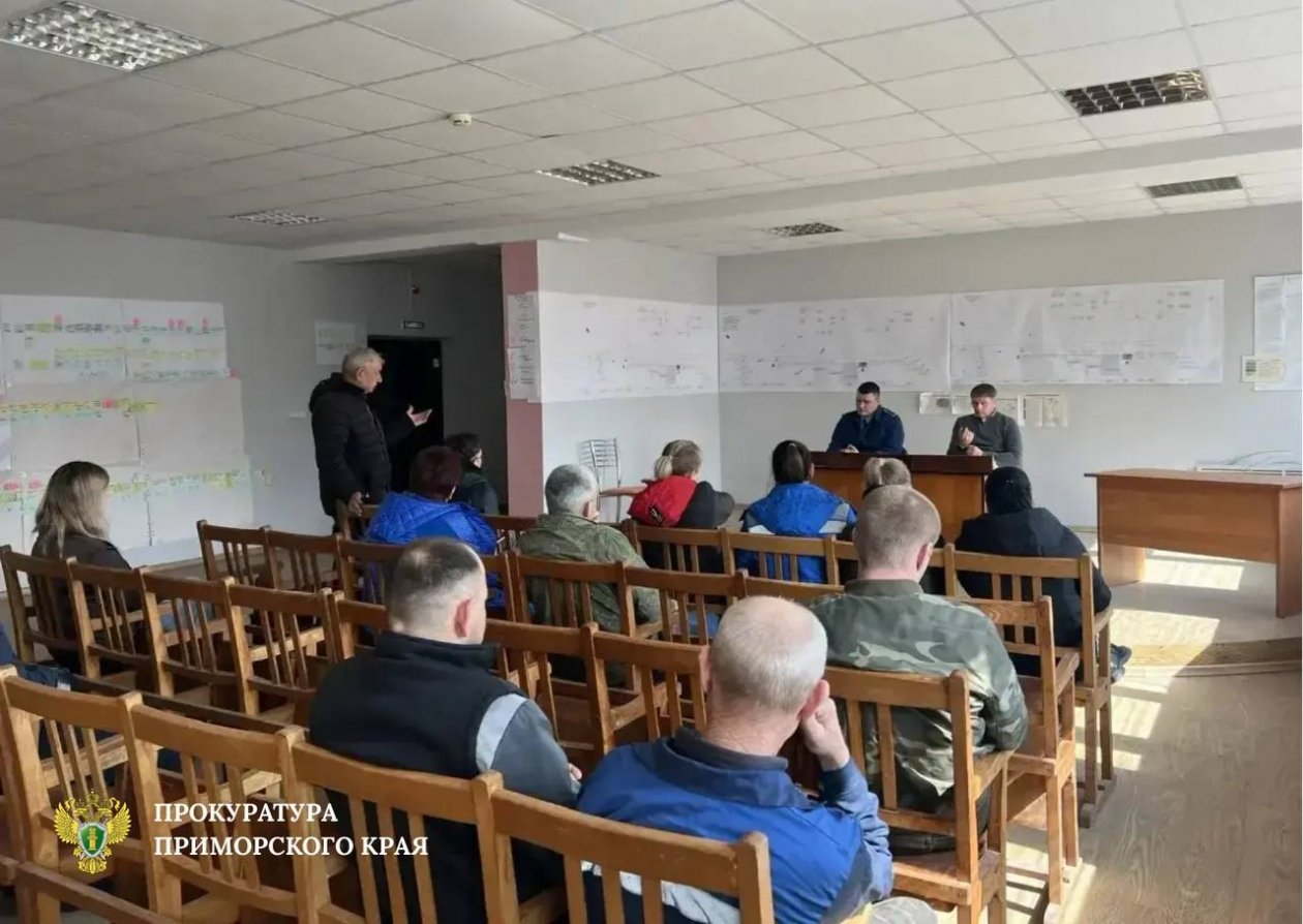 Более 200 работникам в Артёме не выплатили 7 млн рублей зарплаты — прокуратура вмешалась