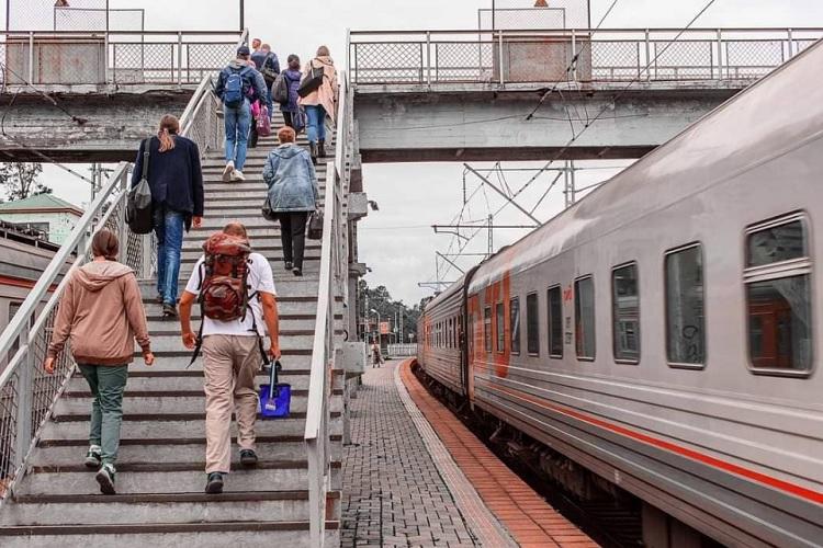 Больше приморцев смогут воспользоваться электричками в майские праздники