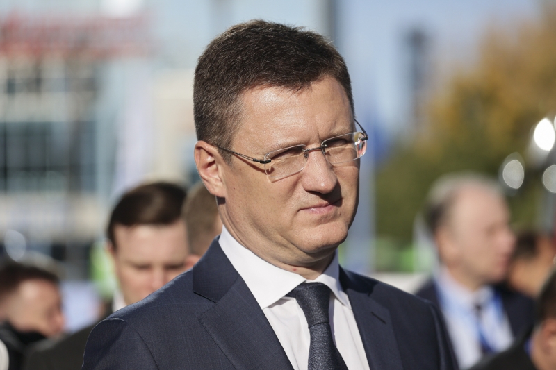 Новак поручил срочно поддержать бизнес после атак на логистические центры