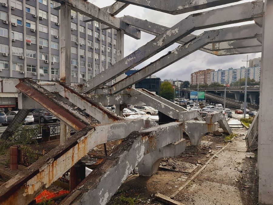 Виадук у остановки «Гоголя» во Владивостоке за месяц должен стать безопасным для пешеходов